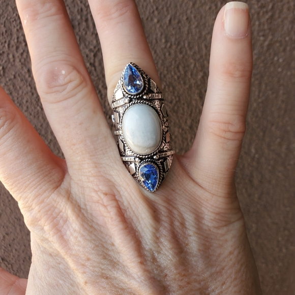New Rainbow Moonstone & Blue Topaz 925 Silver Statement Ring. - Picture 8 of 12